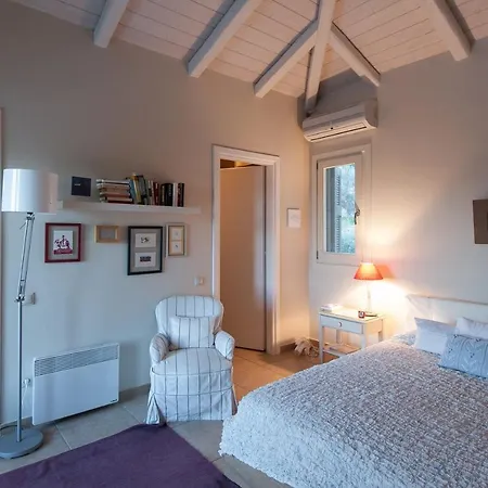 Phaedrus Living: Seaview Luxury Villa Geranium *